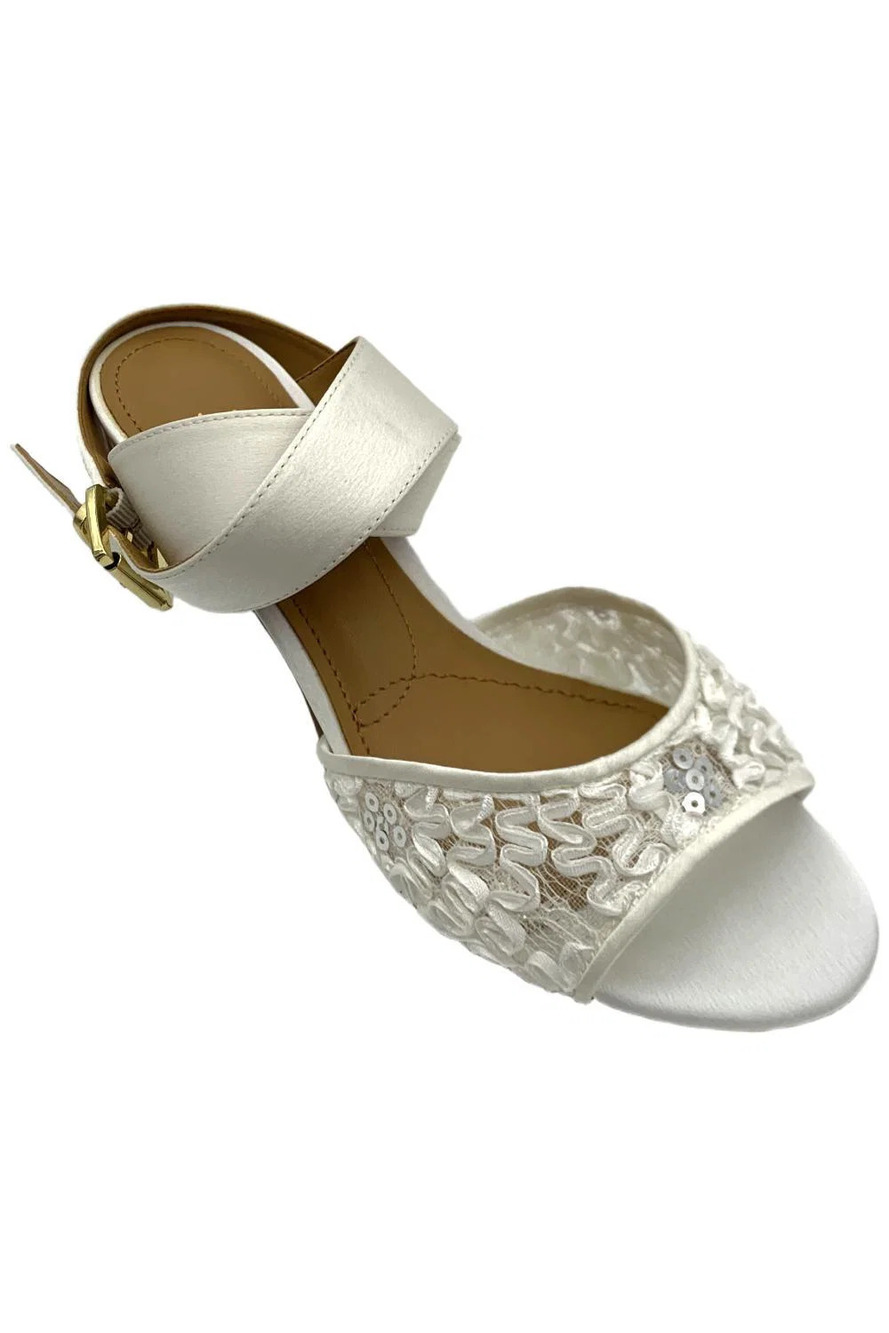 J. Renee Women's Soncino Sandal Heels White Lace - Wide